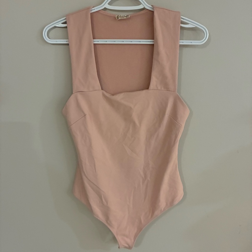 Free‎ People She’s So Sleek Light Pink Bodysuit - Picture 5 of 7